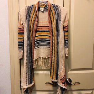 Billabong girls sweater